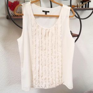 Rafaella Studio sleeveless ruffled top